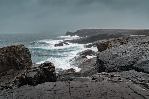 Papel de parede Mar tempestuoso 4K · ocean · 3840×2560