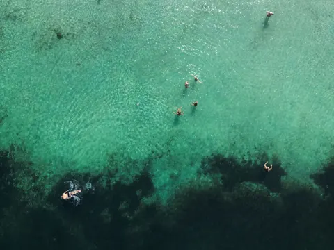 Clear Lagoon 4K Wallpaper · ocean · 3840×2880