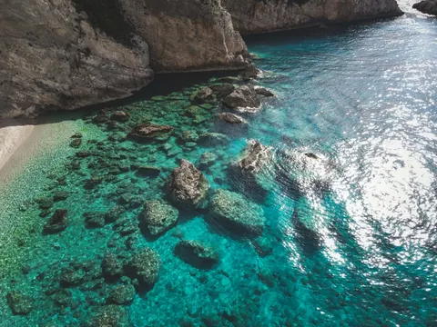 清澈潟湖 4K壁纸 · ocean · 3840×2880