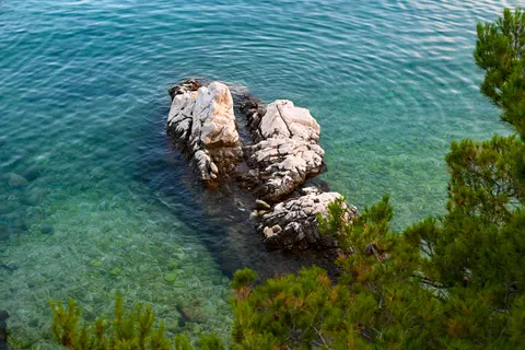 Clear Lagoon 4K Wallpaper · ocean · 3840×2563