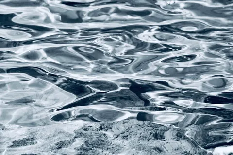 Clear Lagoon 4K Wallpaper · ocean · 3840×2560