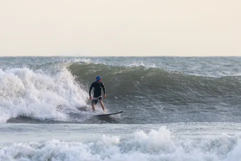 Surf Wave 4K Wallpaper · ocean · 3840×2560
