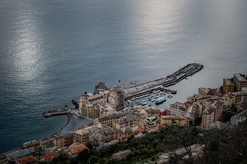 Coastal Harbor 4K Wallpaper · ocean · 3840×2560