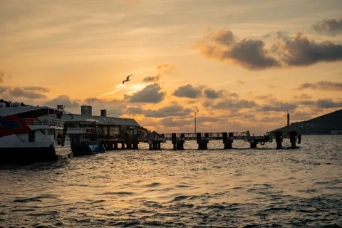 Coastal Harbor 4K Wallpaper · ocean · 3840×2560