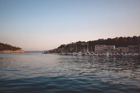 Küstenhafen 4K Hintergrundbild · ocean · 3840×2560