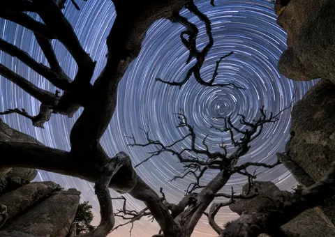 Star Trails 4K Wallpaper · space · 3840×2720