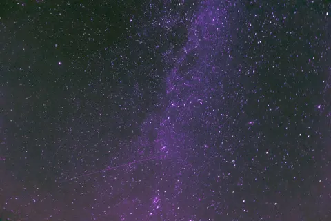 紫色星雲天空 4K桌布 · space · 3840×2560