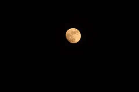 Full Moon 4K Wallpaper · space · 3840×2560