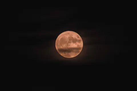 Full Moon 4K Wallpaper · space · 3840×2560