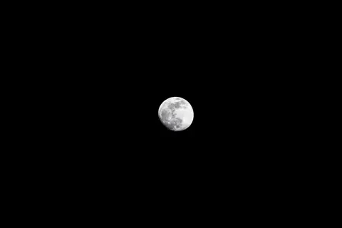 Full Moon 4K Wallpaper · space · 3840×2560
