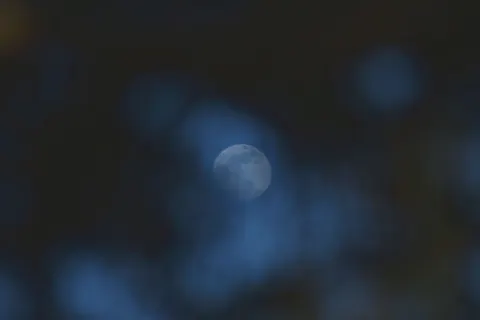 والپیپر ماه کامل با کیفیت 4K · space · 3840×2560