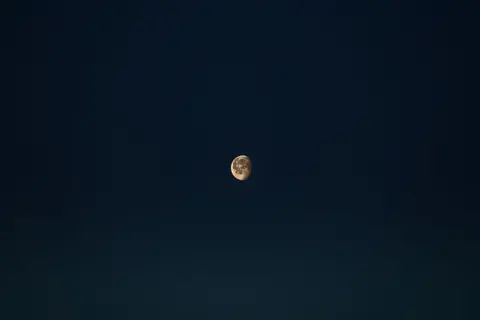 Full Moon 4K Wallpaper · space · 3840×2560
