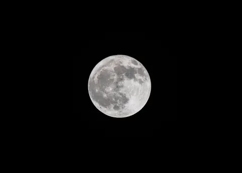 Full Moon 4K Wallpaper · space · 3840×2743