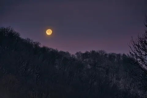 Full Moon 4K Wallpaper · space · 3840×2560