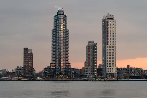 New York Skyline 4K Wallpaper · city · 3840×2560