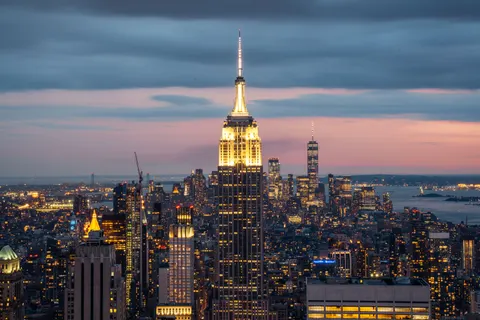New York Skyline 4K Wallpaper · city · 3840×2560