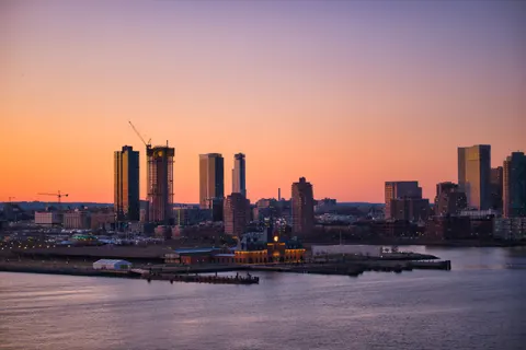 New York Skyline 4K Wallpaper · city · 3840×2560