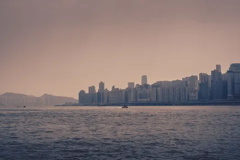 Hong Kong Night 4K Wallpaper · city · 3840×2560