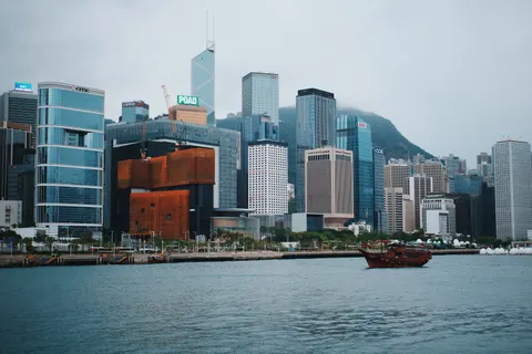 Hong Kong Night 4K Wallpaper · city · 3840×2560