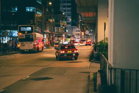 Hong Kong Night 4K Wallpaper · city · 3840×2560