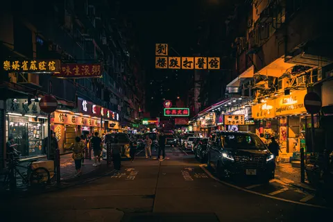 Hong Kong Night 4K Wallpaper · city · 3840×2560