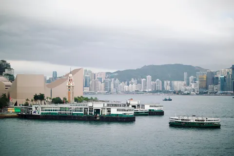 Hong Kong Night 4K Wallpaper · city · 3840×2560