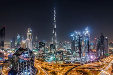 Dubai Skyline 4K Wallpaper · city · 3840×2563