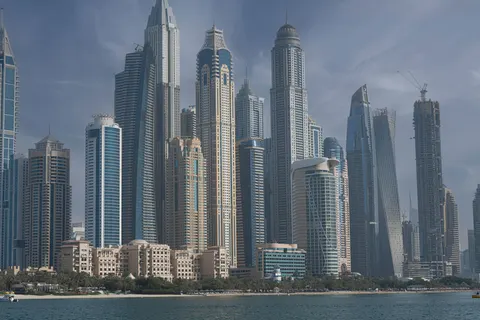 Dubai Skyline 4K Wallpaper · city · 3840×2560