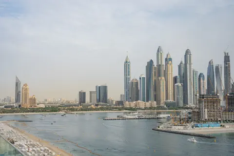 Dubai Skyline 4K Wallpaper · city · 3840×2560