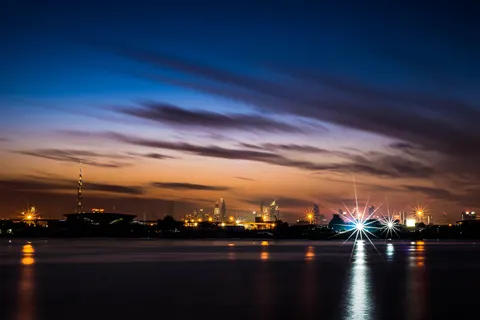 Dubai Skyline 4K Wallpaper · city · 3840×2563