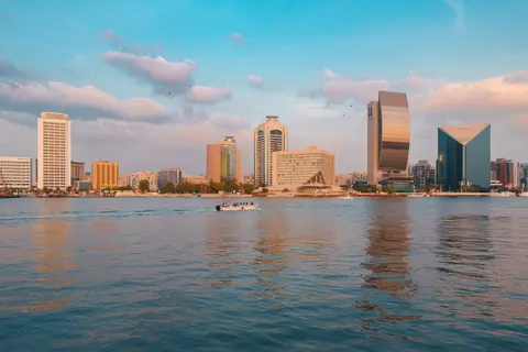 Dubai Skyline 4K Wallpaper · city · 3840×2560