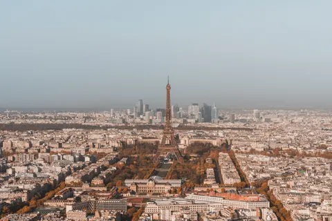 Paris at Night 4K Wallpaper · city · 3840×2560