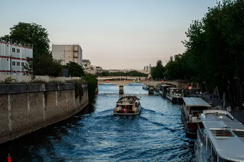 Paris at Night 4K Wallpaper · city · 3840×2560