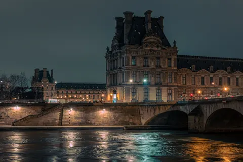 Paris at Night 4K Wallpaper · city · 3840×2560