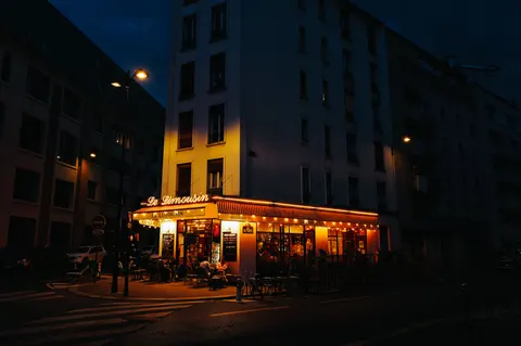 Paris at Night 4K Wallpaper · city · 3840×2556