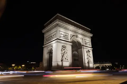 Paris at Night 4K Wallpaper · city · 3840×2560