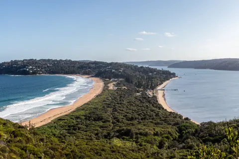 Fond d'écran Île vue aérienne 4K · ocean · 3840×2560