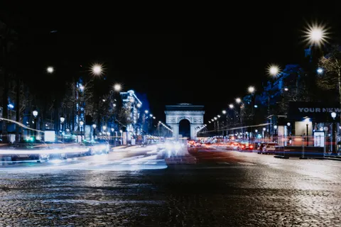 Paris at Night 4K Wallpaper · city · 3840×2560