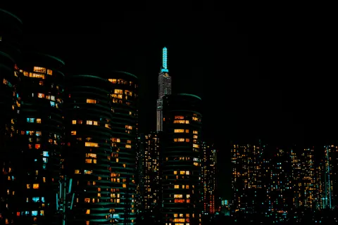 巴黎夜景 4K桌布 · city · 3840×2560