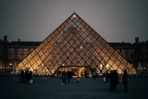 Paris at Night 4K Wallpaper · city · 3840×2560