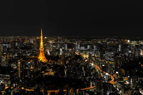 Paris at Night 4K Wallpaper · city · 3840×2563