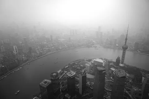 Shanghai bei Nacht 4K Hintergrundbild · city · 3840×2561