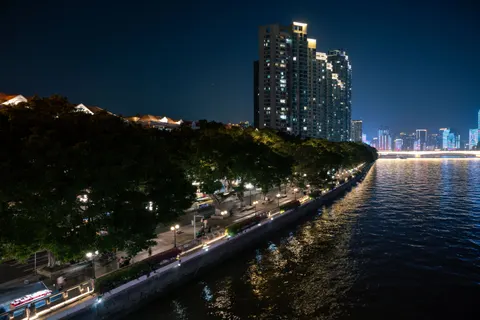Shanghai Night 4K Wallpaper · city · 3840×2560