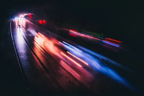 Lichtspuren 4K Hintergrundbild · city · 3840×2560
