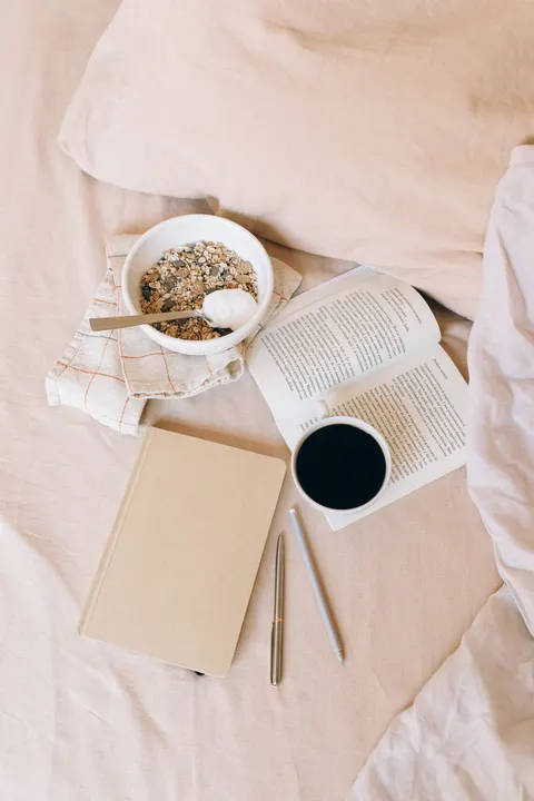 Cream Minimal Phone Wallpaper · pastel · 1440×2160