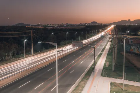 Light Trails 4K Wallpaper · city · 3840×2560