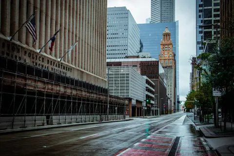 Rainy Street 4K Wallpaper · city · 3840×2560