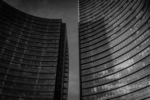 玻璃大廈 4K桌布 · architecture · 3840×2560