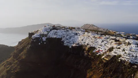 Santorini 4K Wallpaper · architecture · 3840×2160