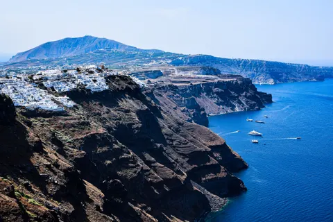 Santorini 4K Wallpaper · architecture · 3840×2560